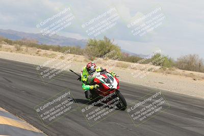 media/May-05-2025-Moto Forza (Mon) [[3c1838c5e5]]/2-B Group/Session 2 (Turn 7 Inside)/